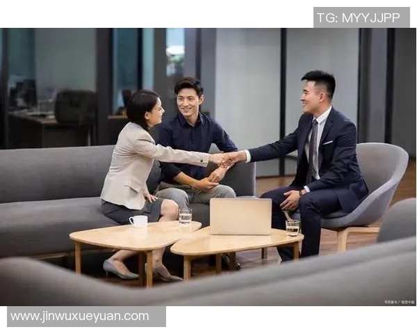 赵宇豪的成长之路:从青涩少年到职场精英的蜕变与奋斗历程 赵宇豪的成长之路:从青涩少年到职场精英的蜕变与奋斗历程