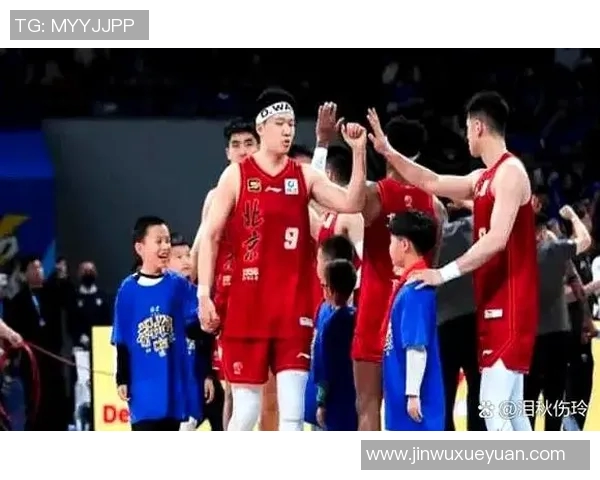 CBA精彩对决回放北京队与广厦队激烈碰撞全场回顾