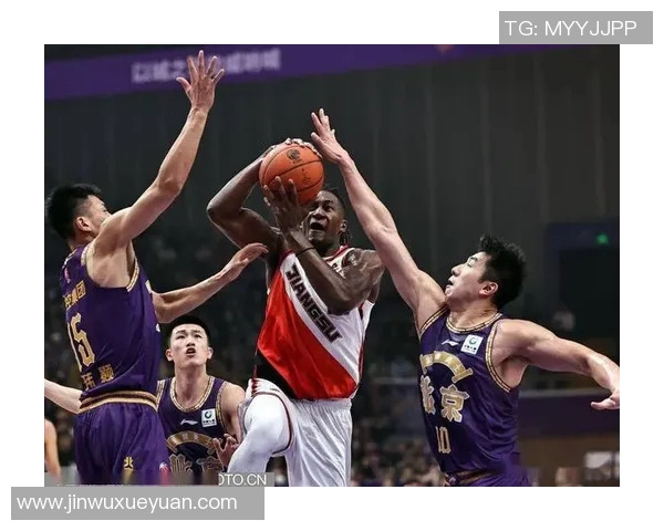 北京队与苏州肯帝亚的激烈对决谁能笑到最后精彩赛事即将上演 北京队与苏州肯帝亚的激烈对决谁能笑到最后精彩赛事即将上演