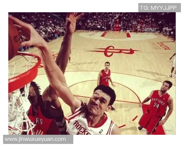 姚明15岁时与德国队的激烈对抗与成长历程回顾 姚明15岁时与德国队的激烈对抗与成长历程回顾