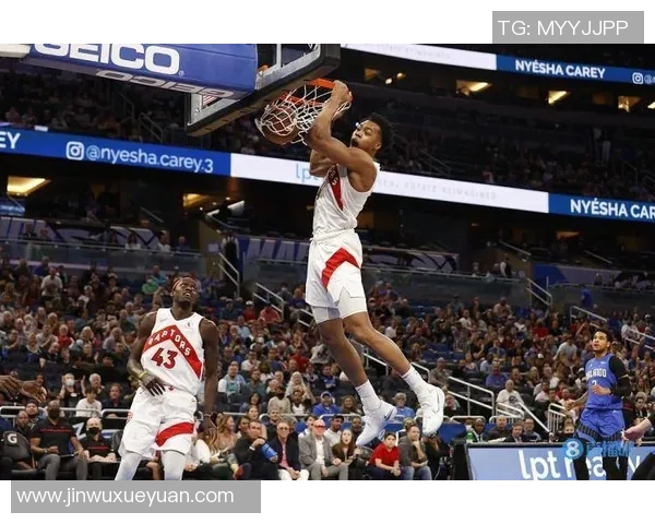 斯科蒂巴恩斯如何在NBA赛场上展现全能才华与领导能力