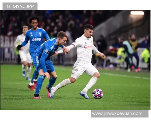 帕德博与拜仁激战成和比分揭晓双方实力对决引人关注 帕德博与拜仁激战成和比分揭晓双方实力对决引人关注